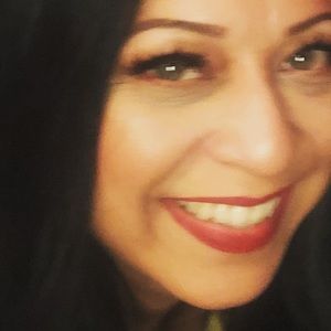 Meet your Posher, Vanessa